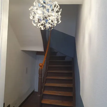 Superb 80 M Duplex In Ideal Location *