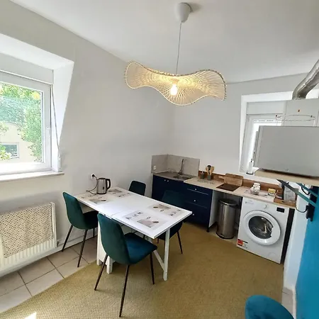 Apartment Superb 80 M Duplex In Ideal Location *