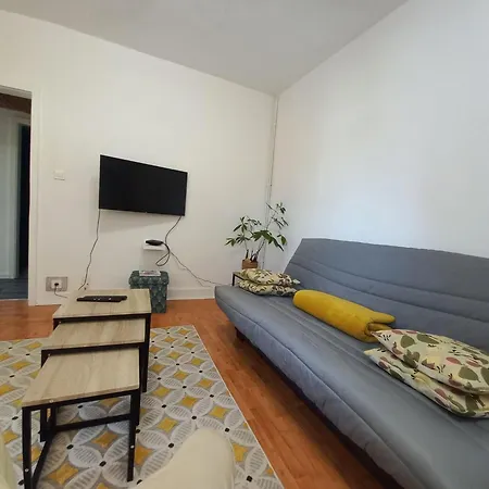 Superb 80 M Duplex In Ideal Location Apartment *